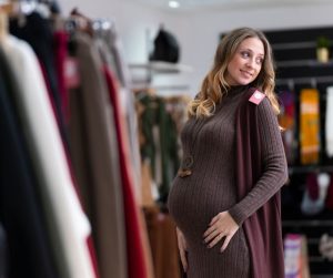 How To Make Maternity Clothes Look Stylish